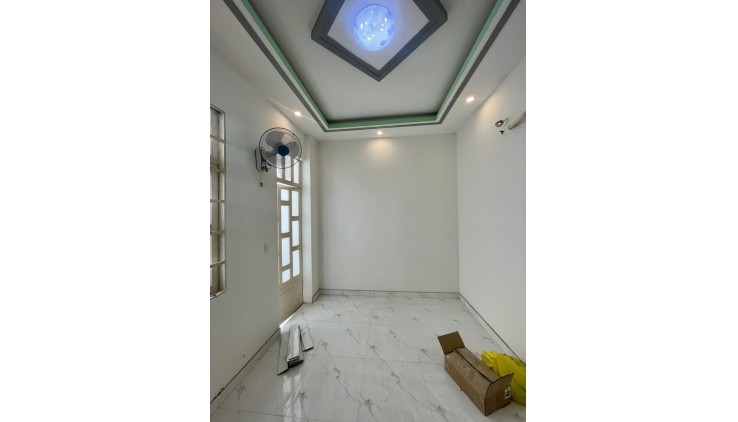 GẦN AEON BÌNH TÂN - TRƯƠNG PHƯỚC PHAN - HẺM THÔNG - 26M2 - 2 TẦNG 2PN GIÁ 2.85 TỶ